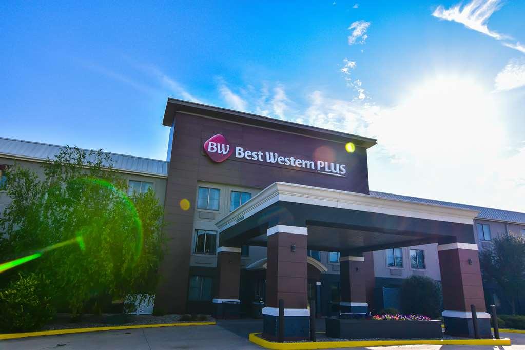 Best Western Plus Lafayette Hotel University Area Extérieur photo