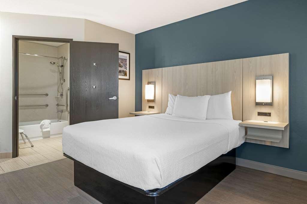 Best Western Plus Lafayette Hotel University Area Chambre photo
