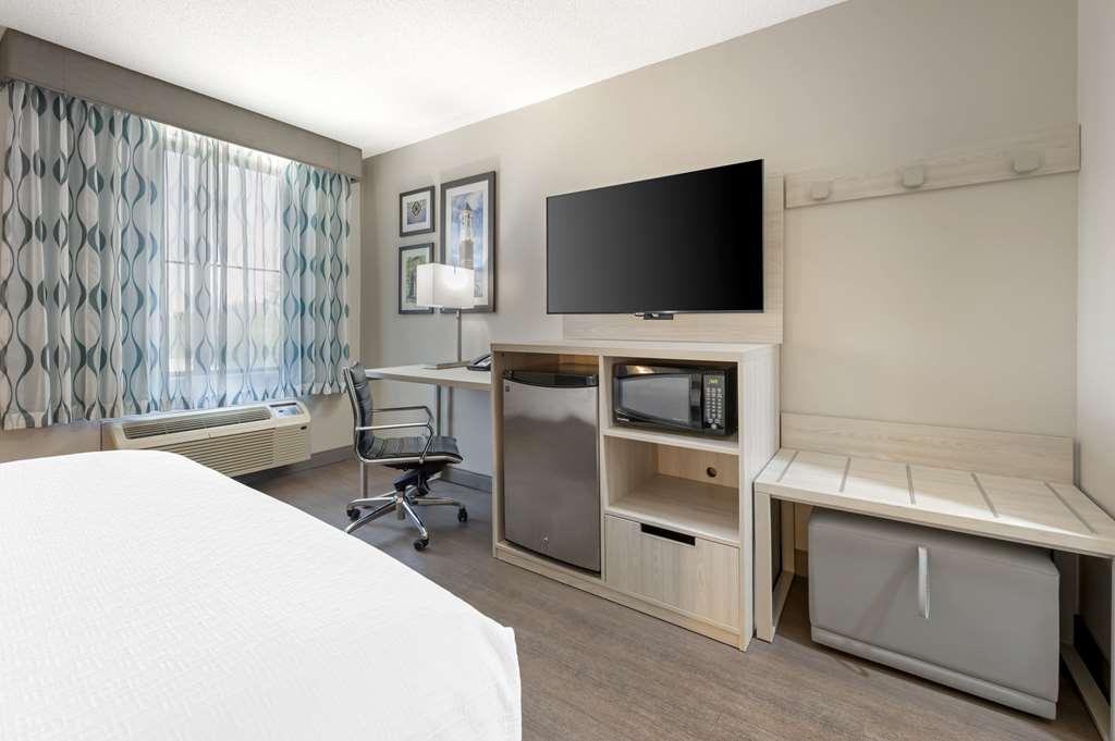 Best Western Plus Lafayette Hotel University Area Chambre photo