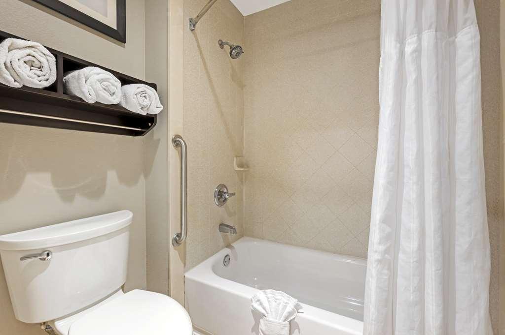 Best Western Plus Lafayette Hotel University Area Chambre photo