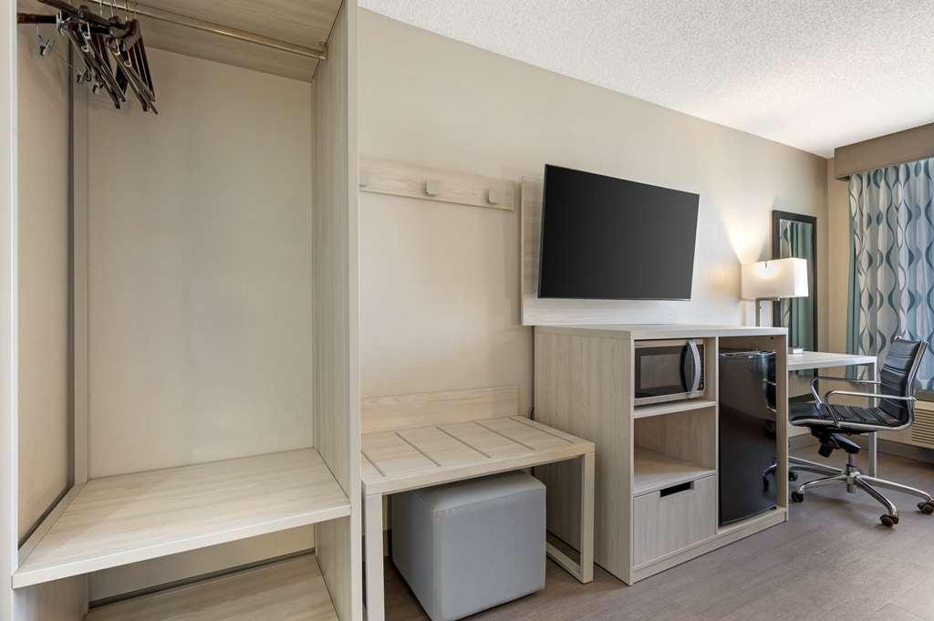 Best Western Plus Lafayette Hotel University Area Chambre photo